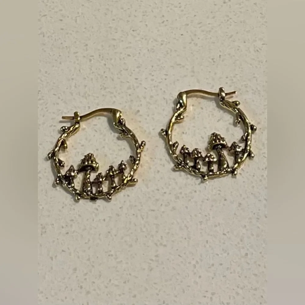 Mushroom hoop earrings N1067